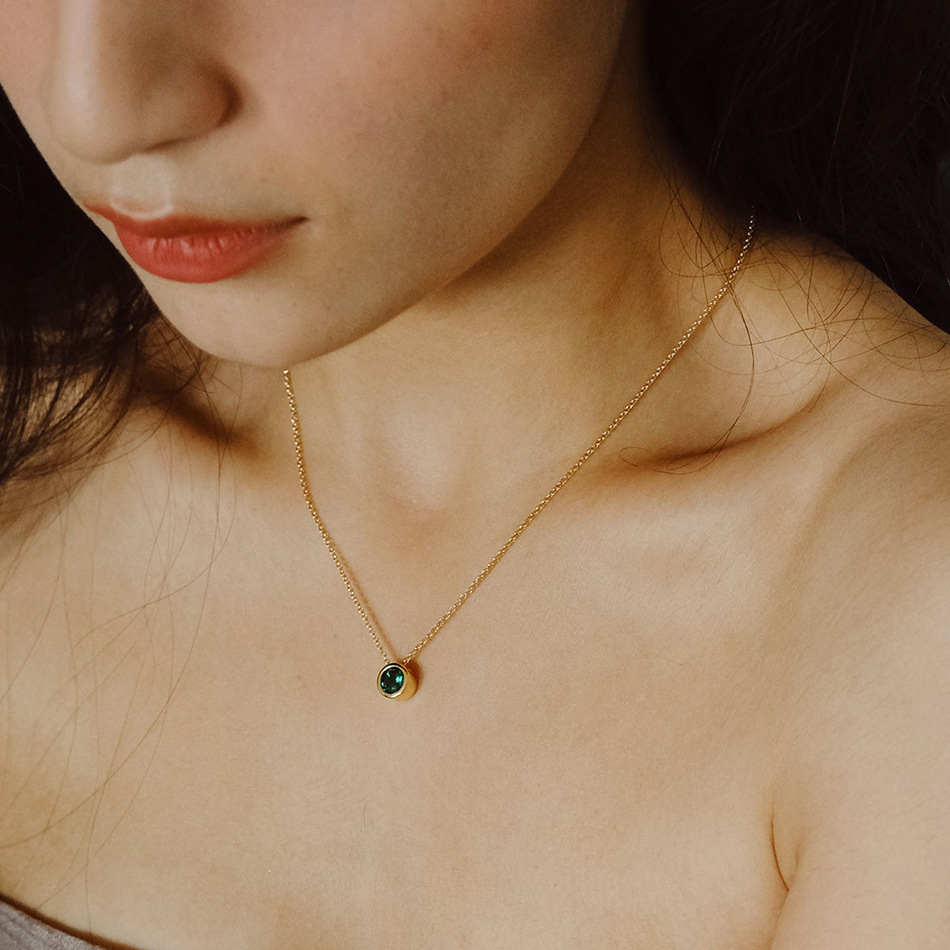 الفولاذ المقاوم للصدأ 12 جوهرة - مراجعة Birth Flower Necklace وسعره
